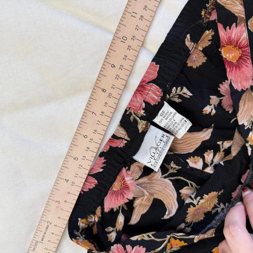 90s villager black floral midi skirt size 12‎ petite
